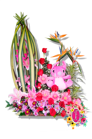Cupula de amor, diseño con rosas y lirios - Flores de Colombia